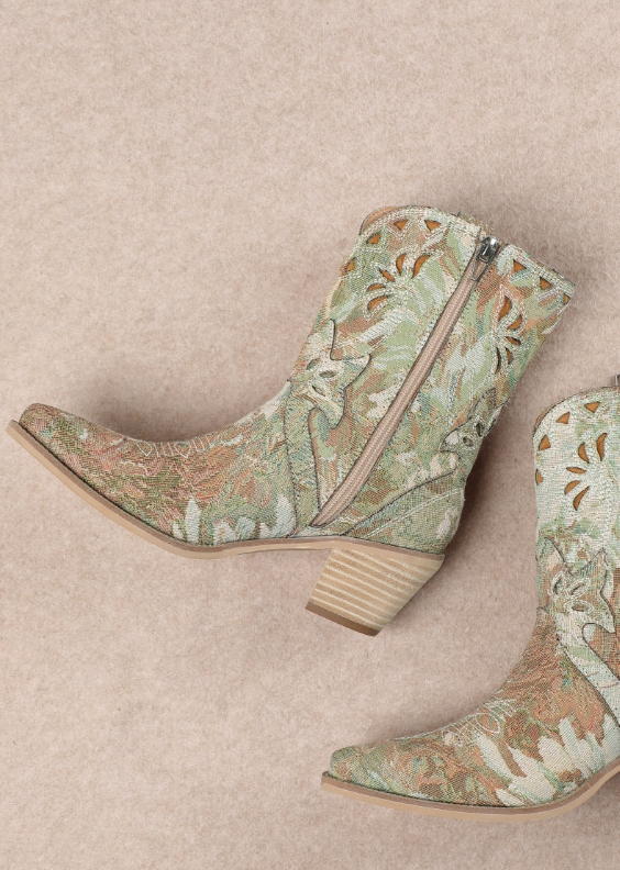 Amaryllis Floral Cowgirl Boot