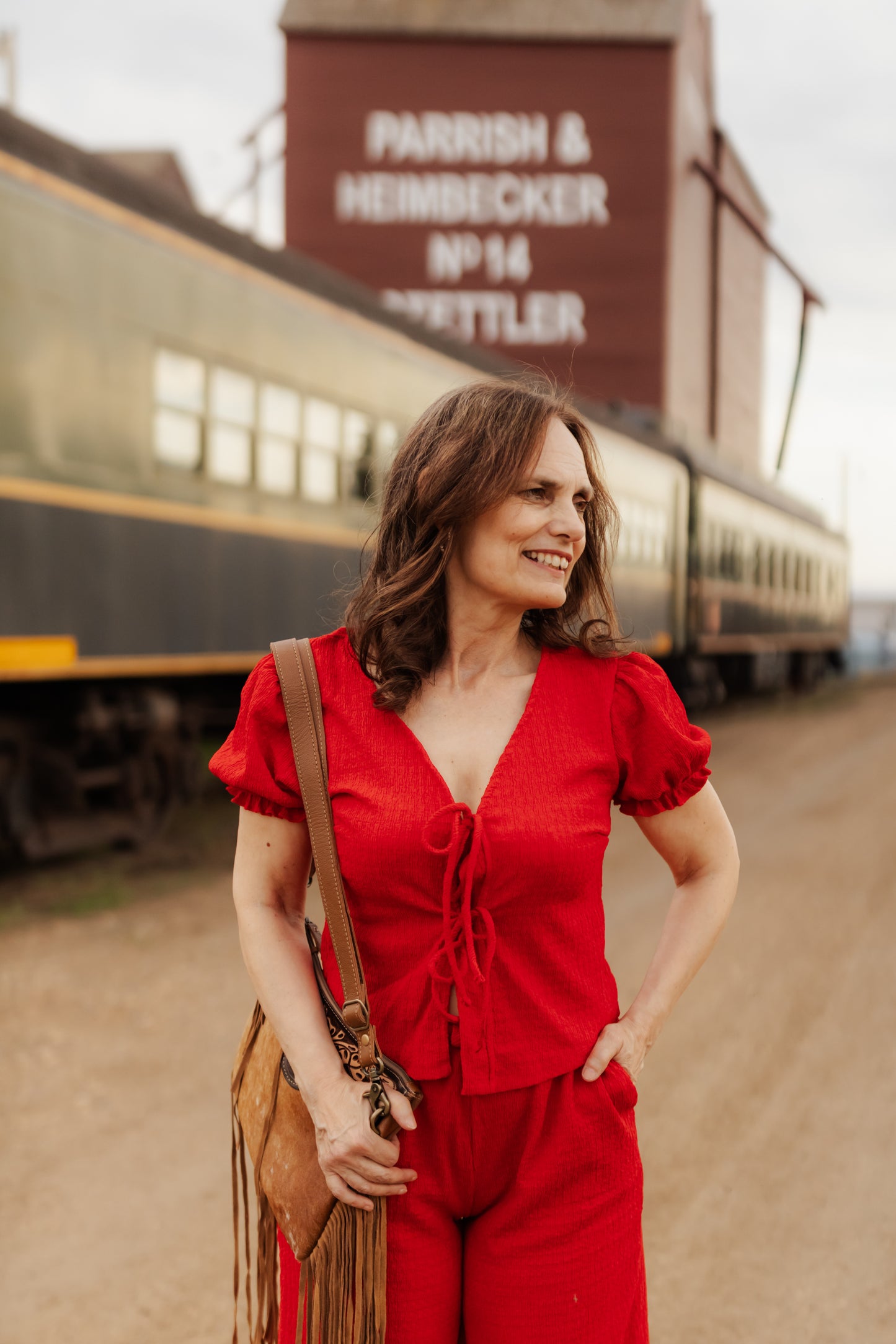 Kyler V-Neck Short Sleeve Top - Red