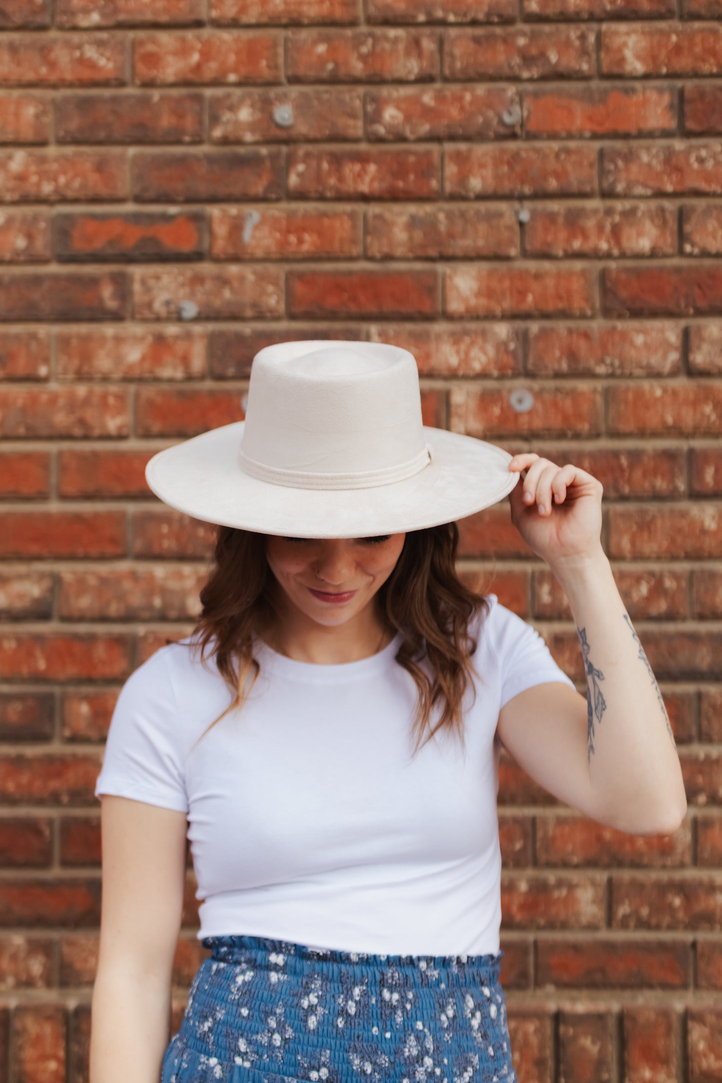 Juliet Crew Neck Cropped Tee - White