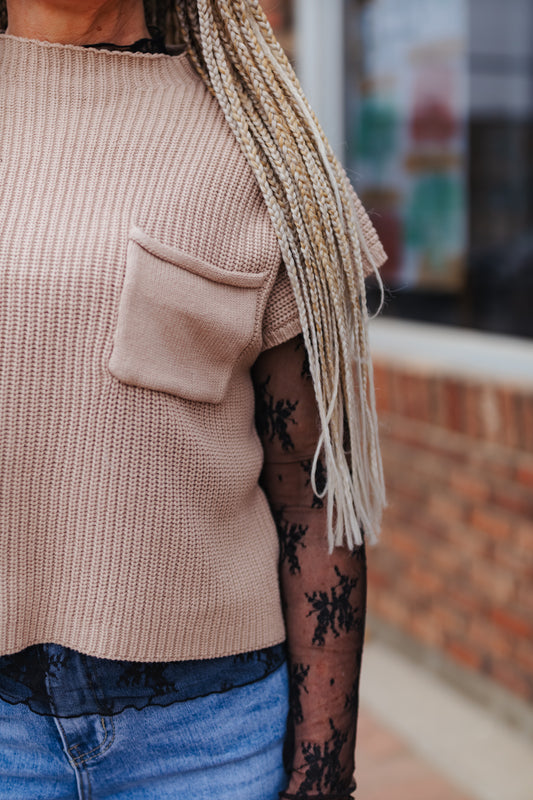 Mila Short Sleeve Cropped Sweater- LT Mocha