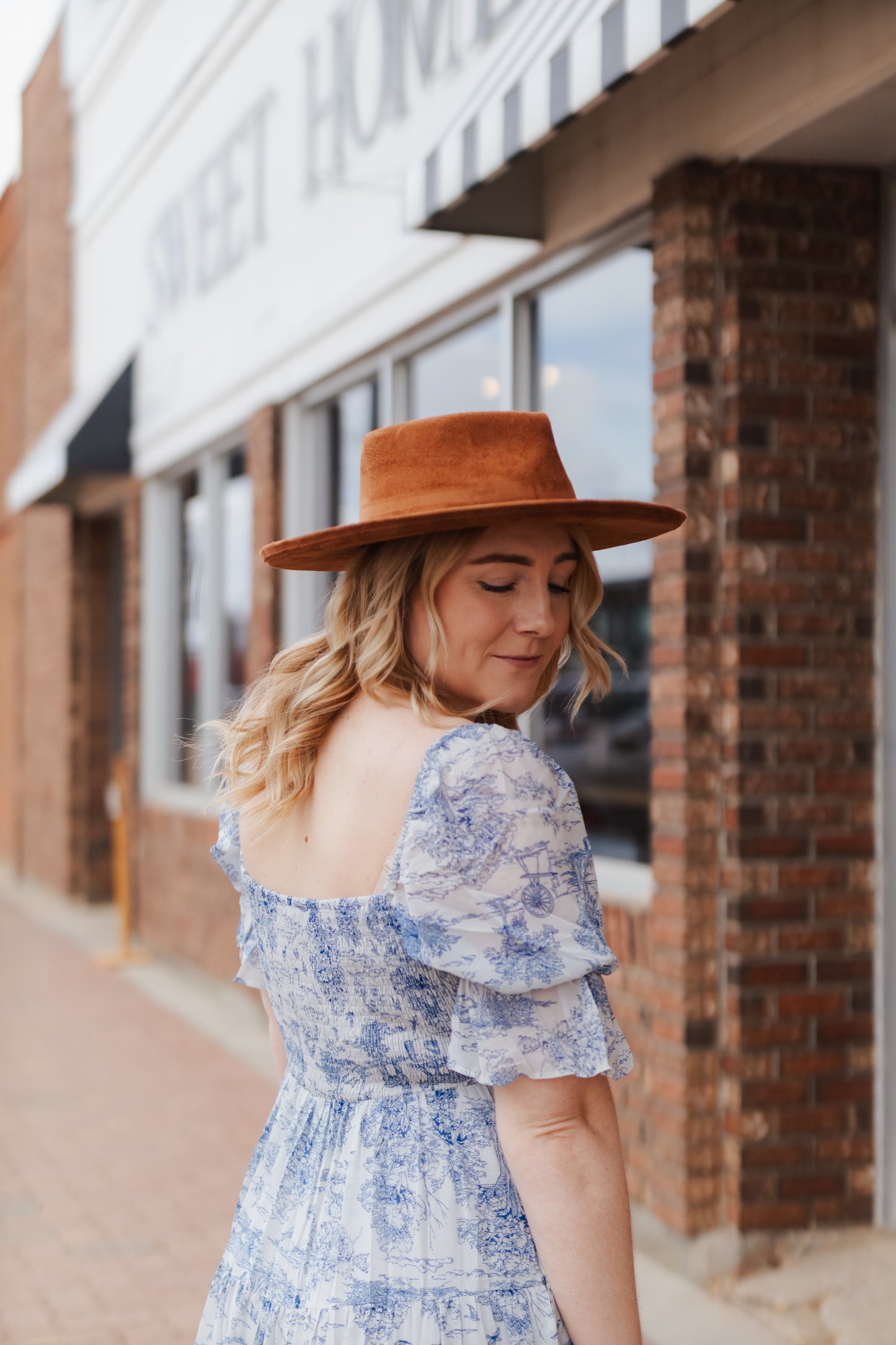 Lenni Floral Bubble Sleeve Midi Dress