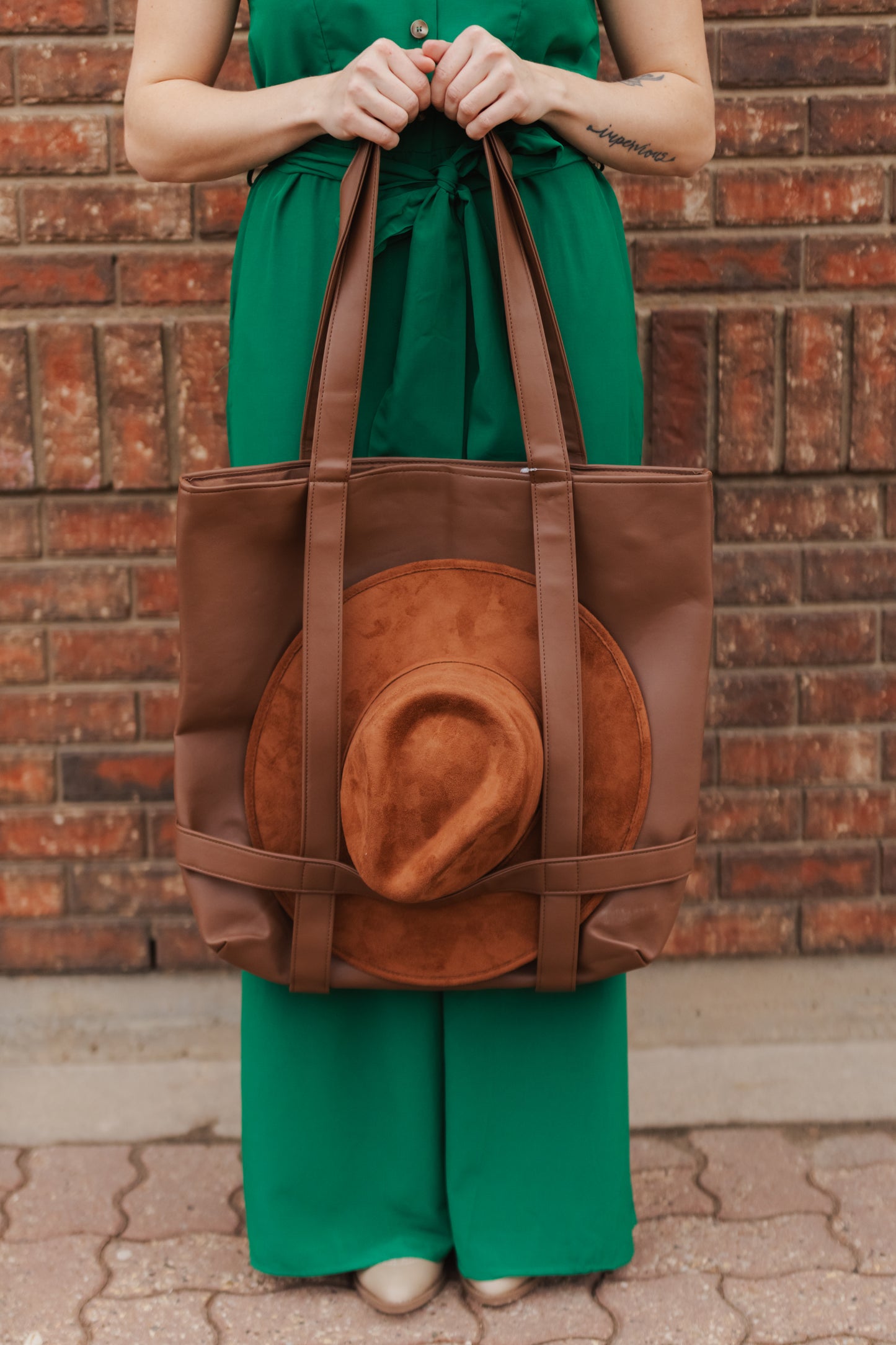 Cherisse Hat Carrier Tote Bag