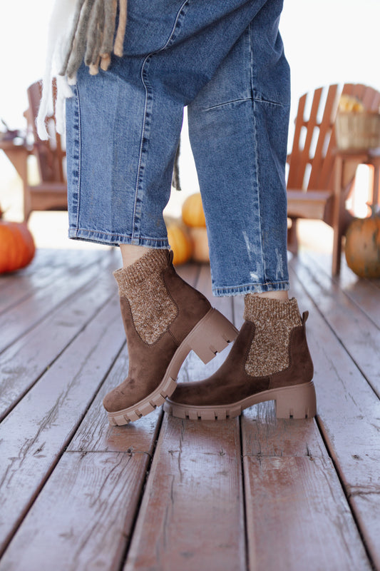 Zordy Chelsea Boot- Walnut