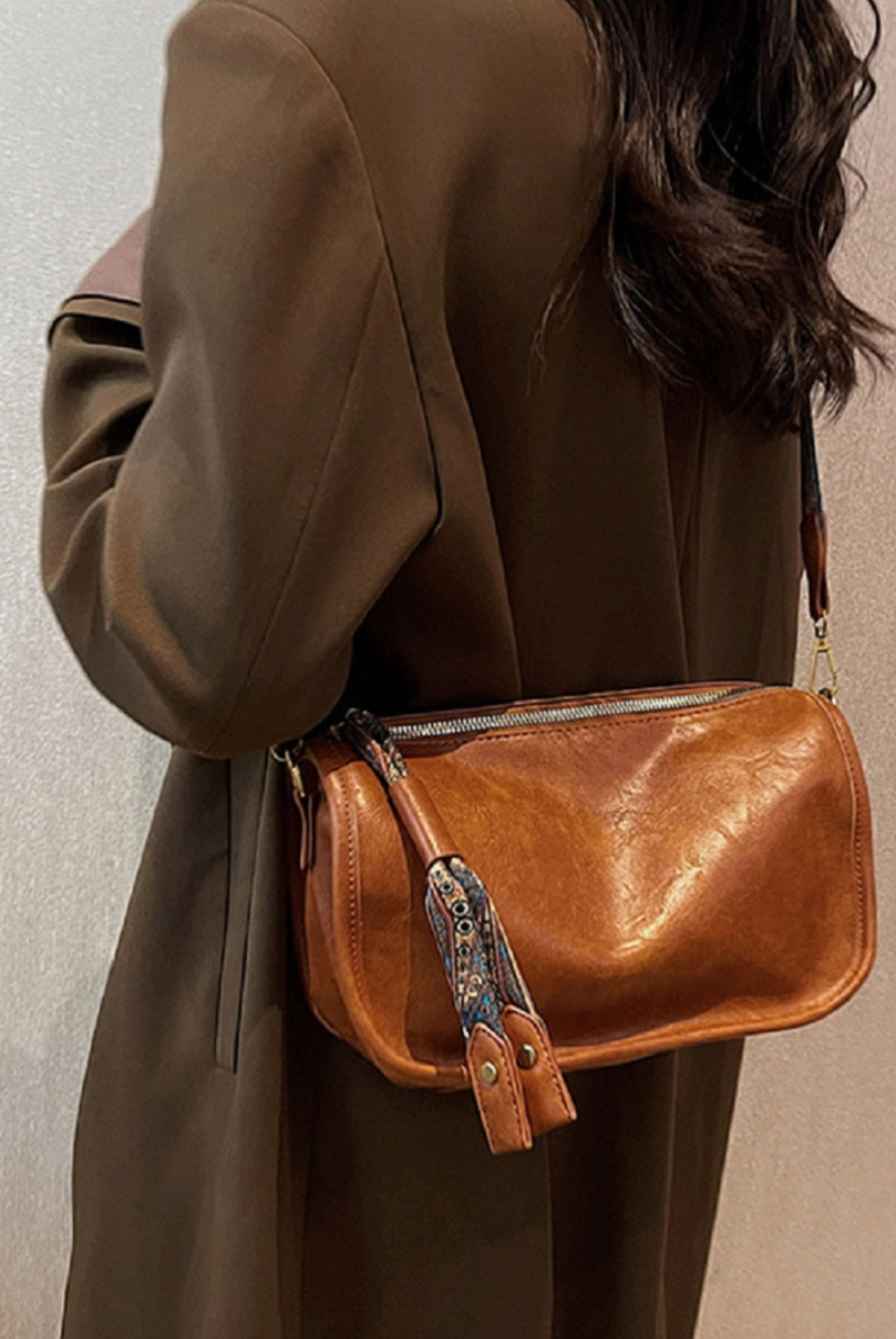 Shaylee Pattern Strap Zipper Shoulder Bag - Camel