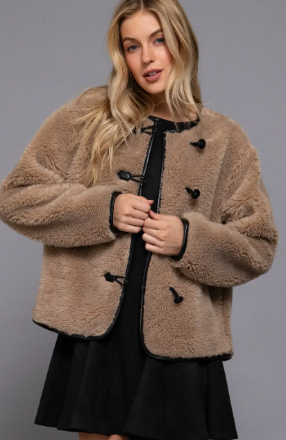 Tracy Toggle Look Button Fluffy Jacket